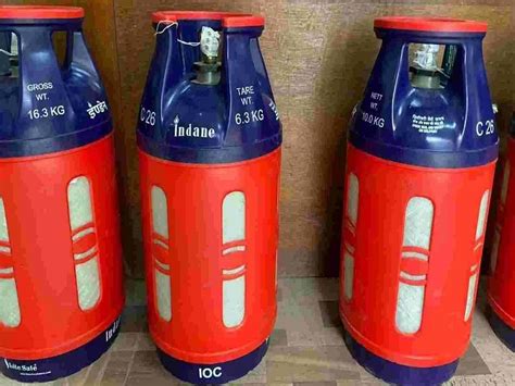 lpg cylinder price in delhi 2013